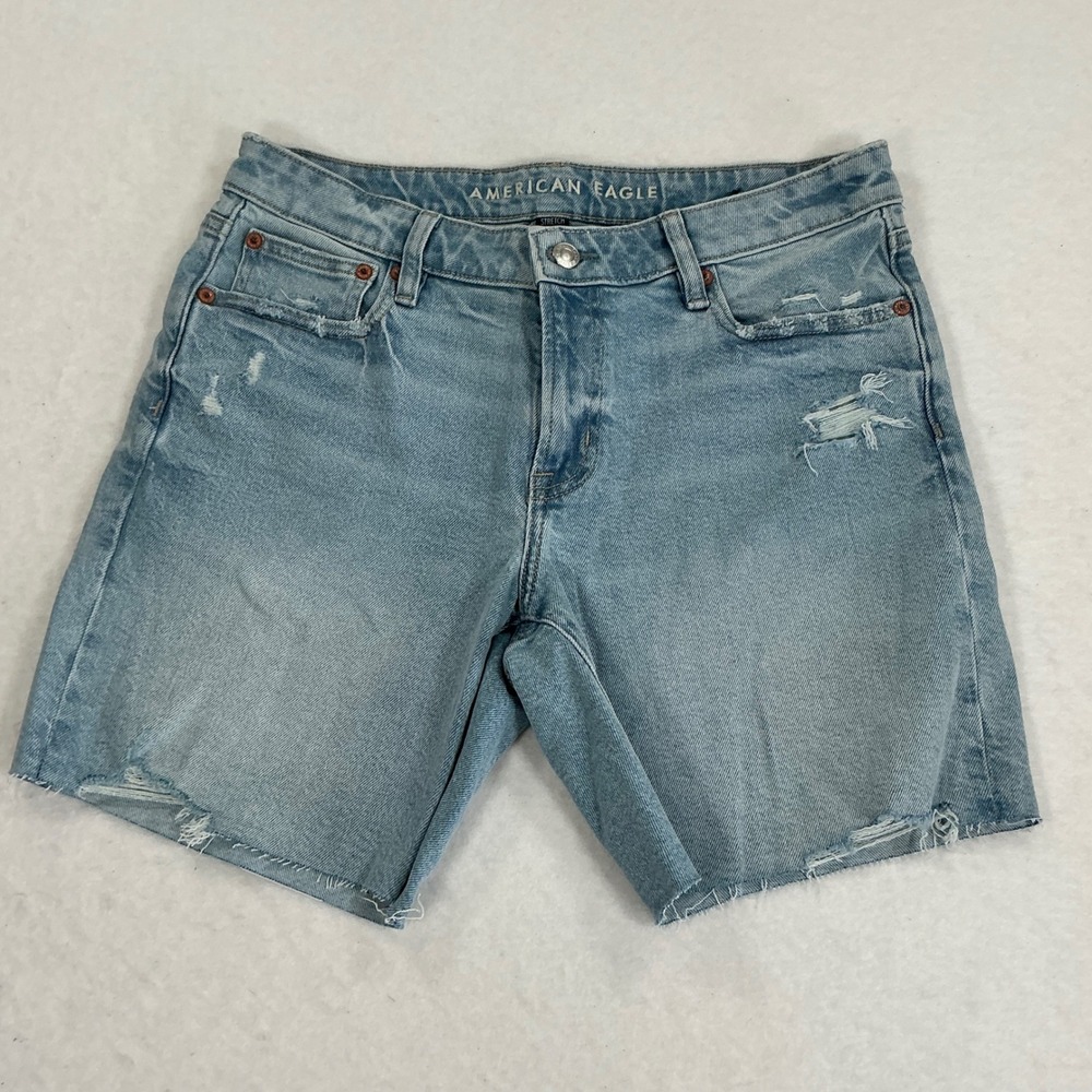 American Eagle Light Wash Distressed Raw Hem Stretch Denim Shorts Size 8